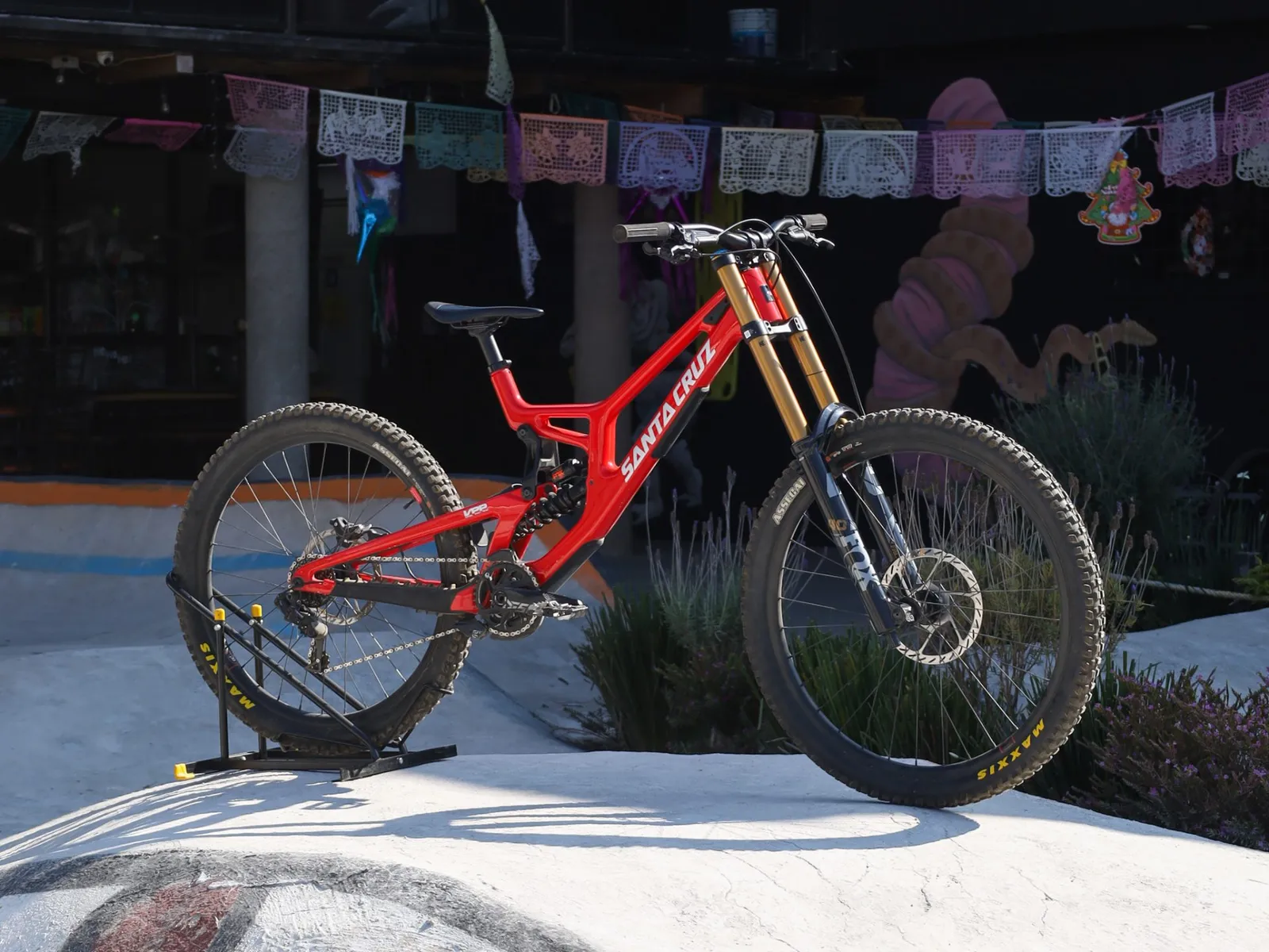 Santa Cruz V10 Cc RED 2024