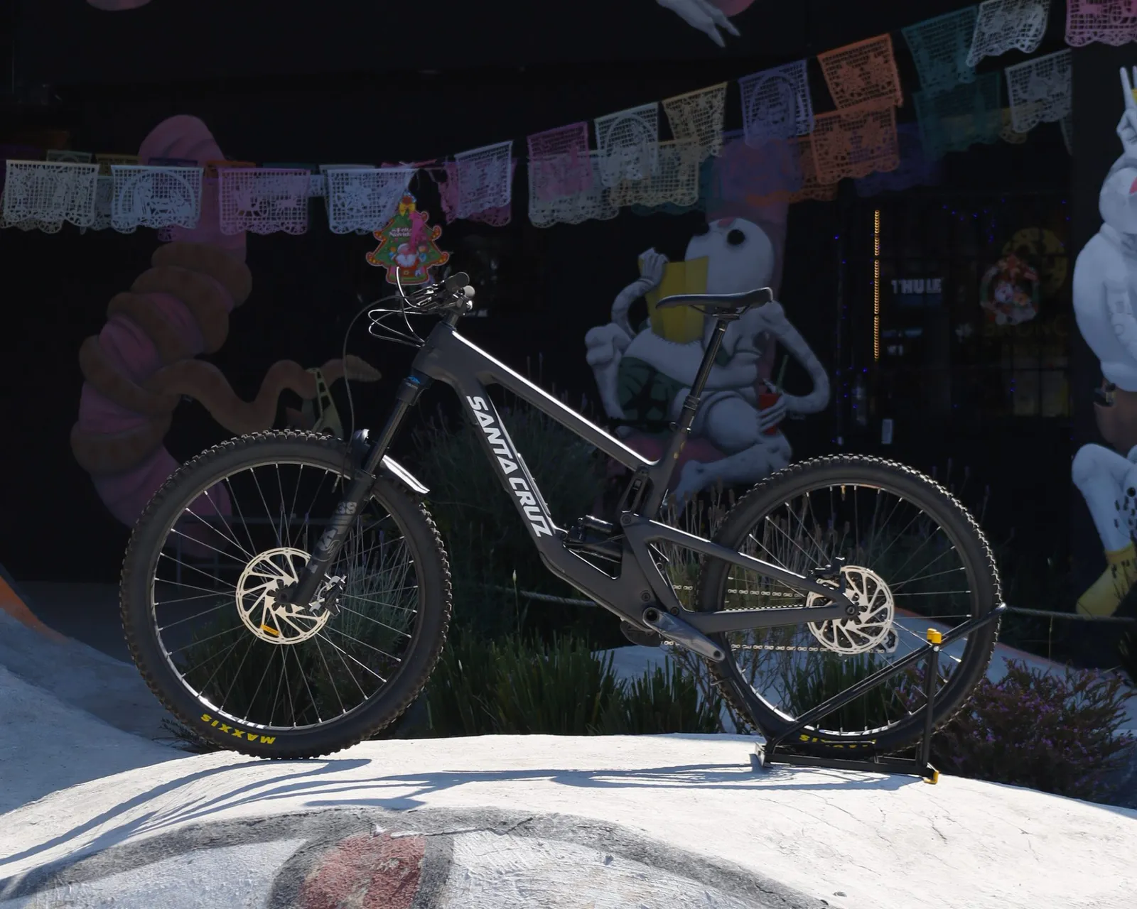 Santa Cruz Nomad C Black 2023